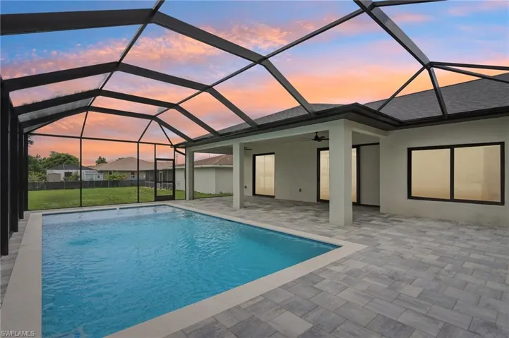 2933 SE Santa Barbara  PL, Cape Coral, FL 33904