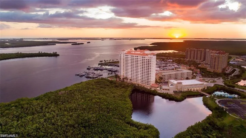 Tarpon Point