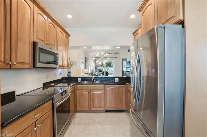 736 110th Ave N, Naples, Florida 34108