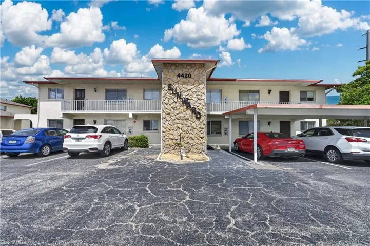 4420 Santa Barbara Blvd 204, Cape Coral, Florida 33914