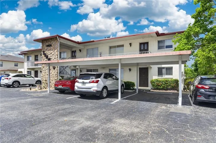 4420 Santa Barbara Blvd 204, Cape Coral, Florida 33914