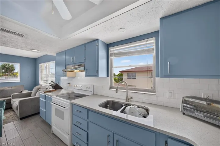 4420 Santa Barbara Blvd 204, Cape Coral, Florida 33914