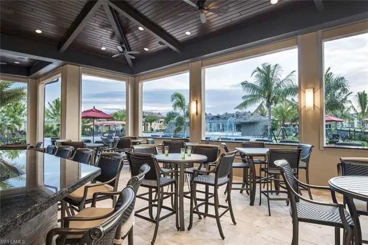 Club Restaurant