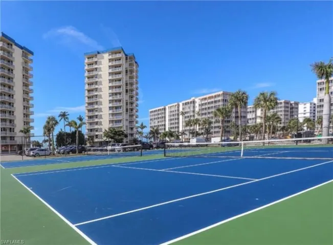 Tennis and pickleball courts
