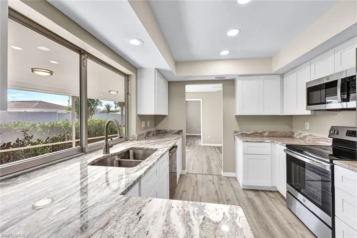 3711 Se 21st Ave, Cape Coral Fl 33904