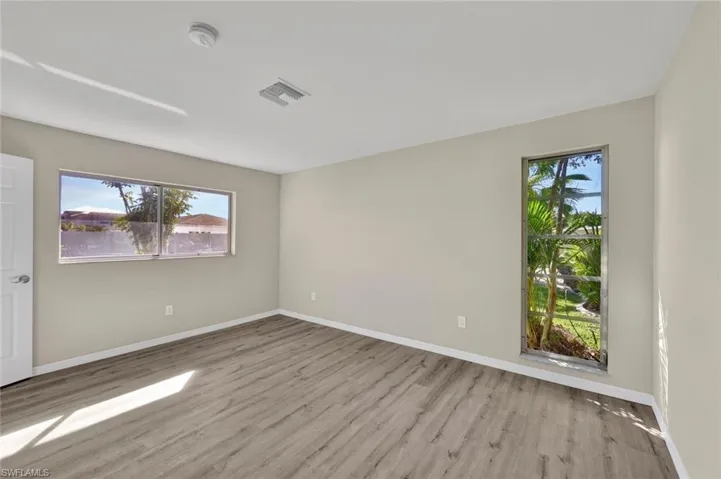 3711 Se 21st Ave, Cape Coral Fl 33904