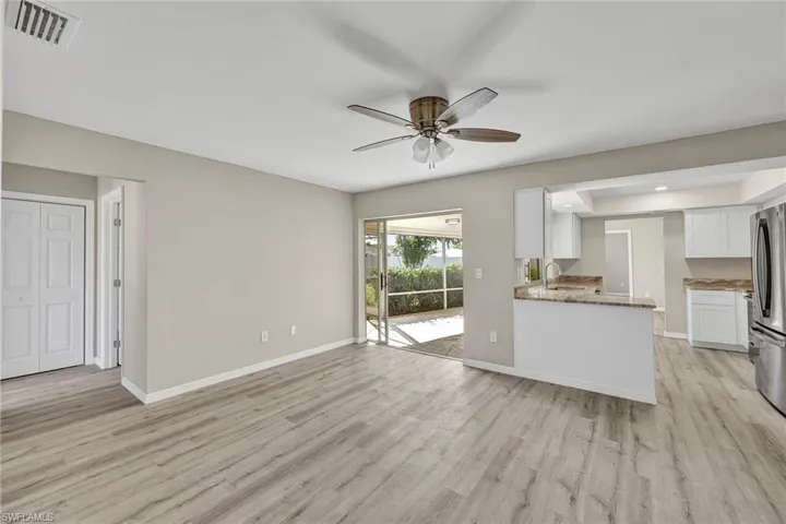 3711 Se 21st Ave, Cape Coral Fl 33904