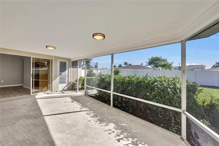 3711 Se 21st Ave, Cape Coral Fl 33904