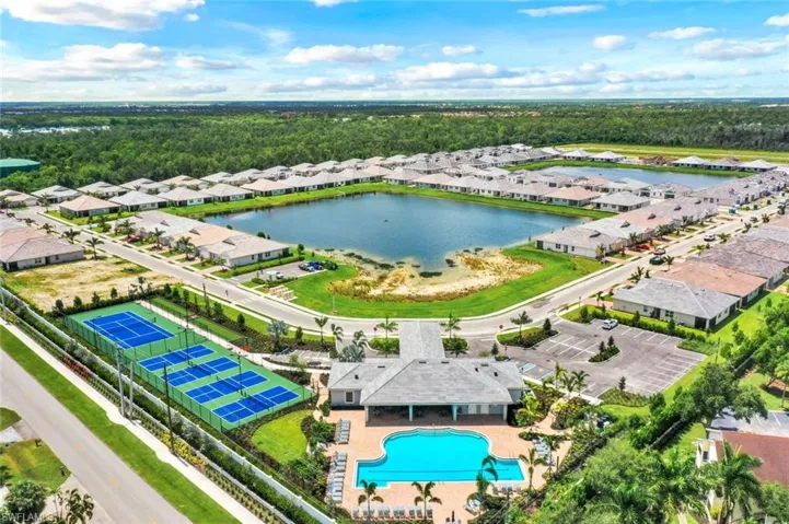 1212  Enbrook  LOOP, Naples, FL 34114
