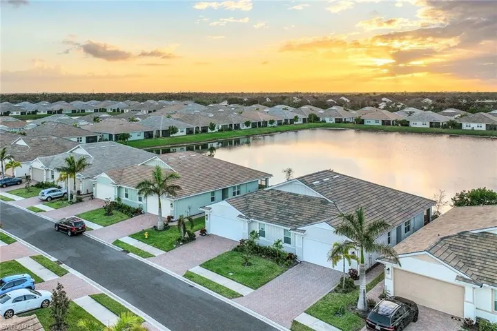 1212  Enbrook  LOOP, Naples, FL 34114
