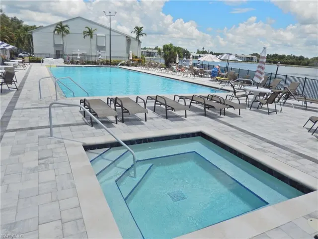 4681 Lakeside Club Blvd 4, Fort Myers, Florida 33905