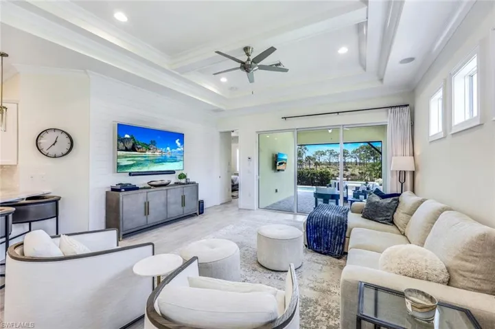 6367  Negril Isle  DR, Naples, FL 34113