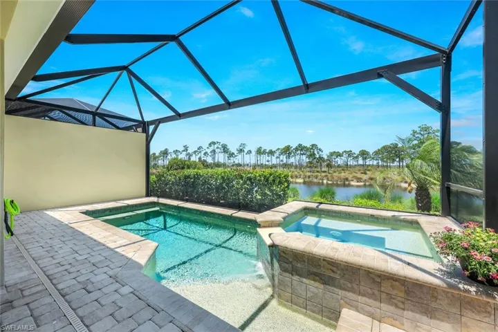 6367  Negril Isle  DR, Naples, FL 34113