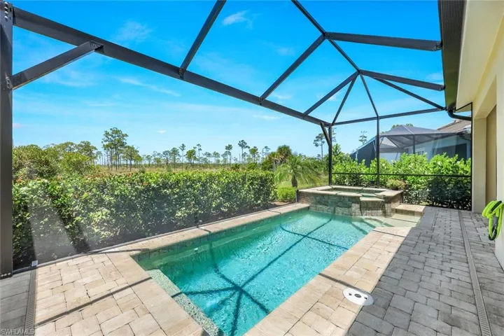 6367  Negril Isle  DR, Naples, FL 34113