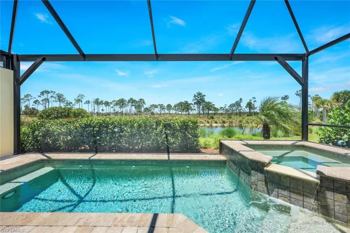 6367  Negril Isle  DR, Naples, FL 34113