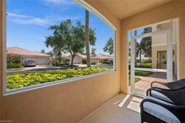 Front Porch / Front Entry