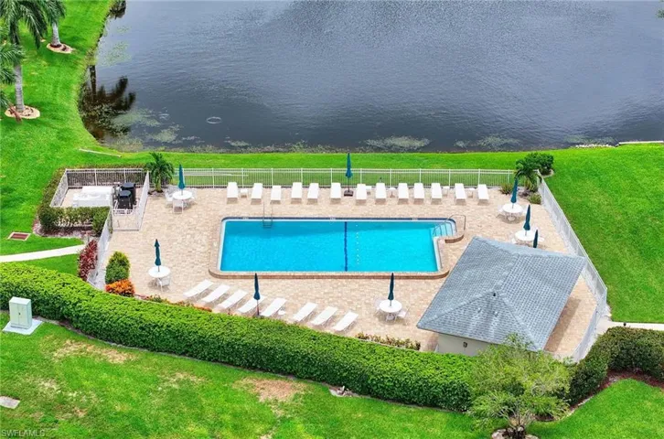 Community pool with 8' Deep End