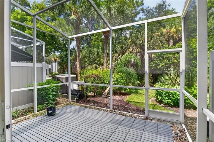 15995 Caldera Ln 69, Naples, Florida 34110