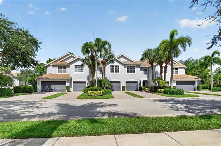 15995 Caldera Ln 69, Naples, Florida 34110
