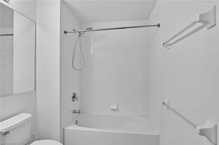 15995 Caldera Ln 69, Naples, Florida 34110