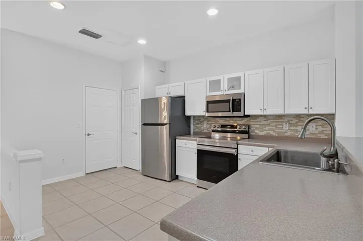 15995 Caldera Ln 69, Naples, Florida 34110