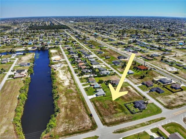 2320 NW 25th ST, CAPE CORAL FL 33993