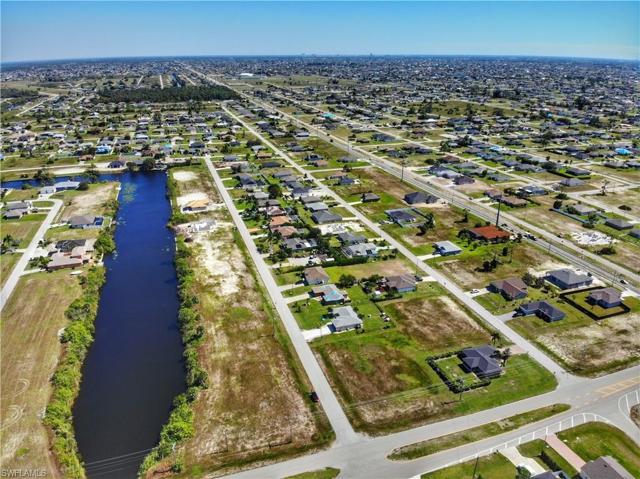2320 NW 25th ST, CAPE CORAL FL 33993