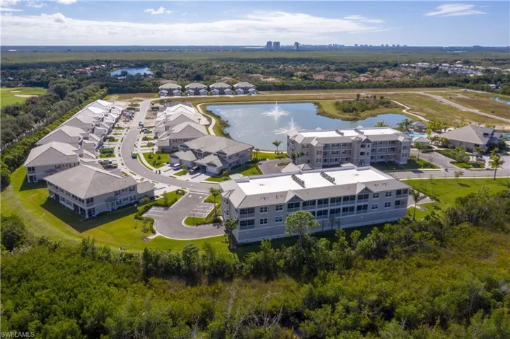 163  Indies E DR, Naples, FL 34114