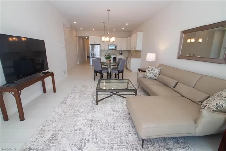 163  Indies E DR, Naples, FL 34114