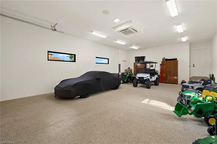 Garage with cooling unit