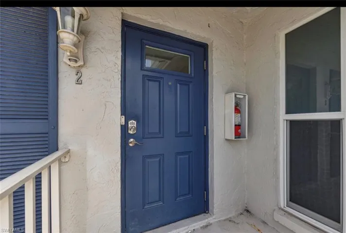 195 Peppermint Ln 2, Naples, Florida 34112