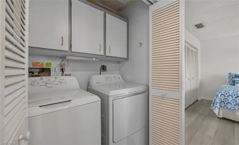 195 Peppermint Ln 2, Naples, Florida 34112