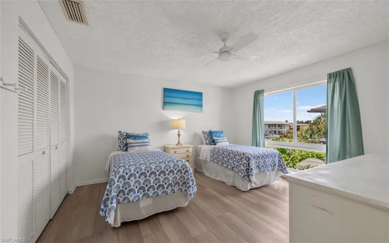 195 Peppermint Ln 2, Naples, Florida 34112