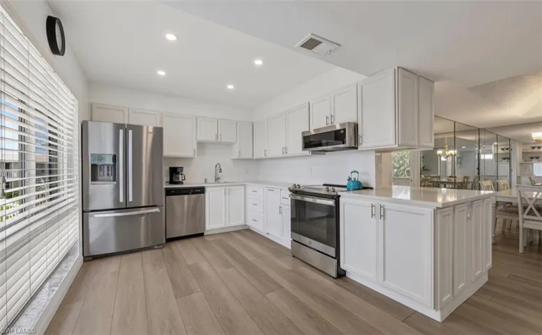 195 Peppermint Ln 2, Naples, Florida 34112
