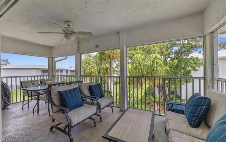 195 Peppermint Ln 2, Naples, Florida 34112