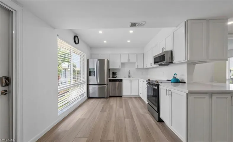 195 Peppermint Ln 2, Naples, Florida 34112