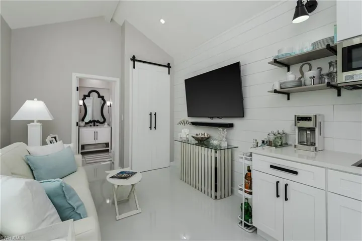13598 Snapper Ln, Naples, Florida 34114