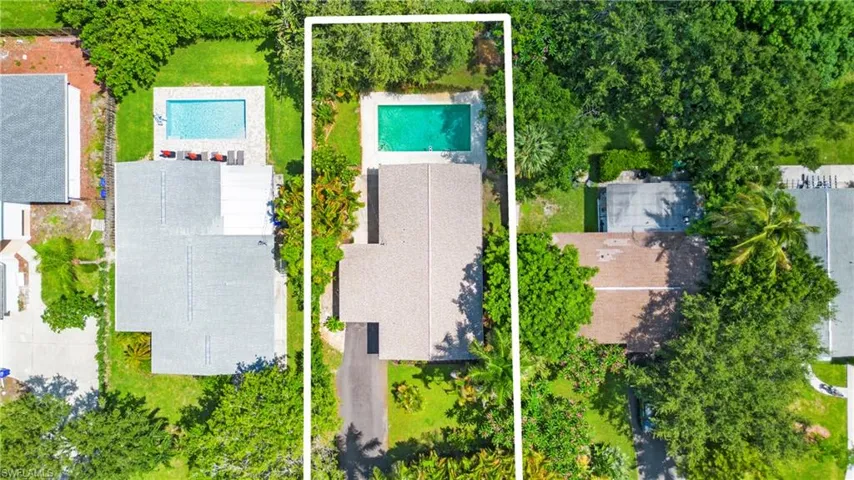 Aerial view with pool and lot lines