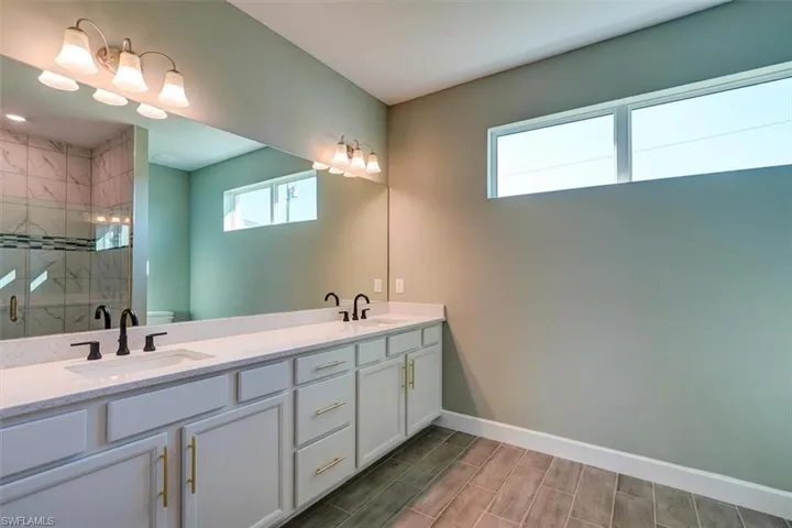 2203 NE 43rd  LN, Cape Coral, FL 33909