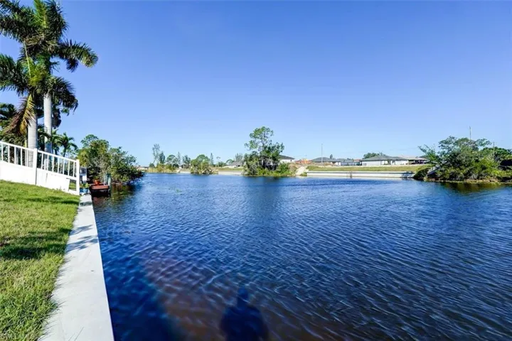 2203 NE 43rd  LN, Cape Coral, FL 33909