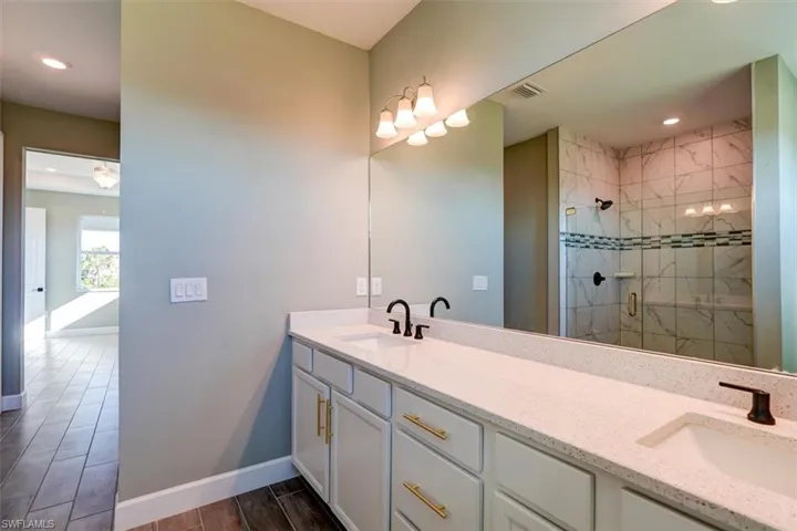 2203 NE 43rd  LN, Cape Coral, FL 33909