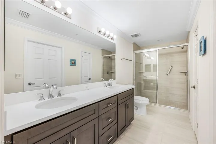 1137 Winding Pines Cir 106, Cape Coral, Florida 33909
