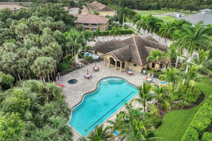 1137 Winding Pines Cir 106, Cape Coral, Florida 33909