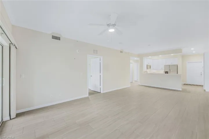 1137 Winding Pines Cir 106, Cape Coral, Florida 33909