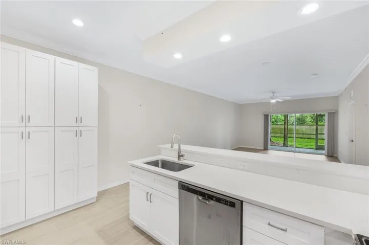 1137 Winding Pines Cir 106, Cape Coral, Florida 33909