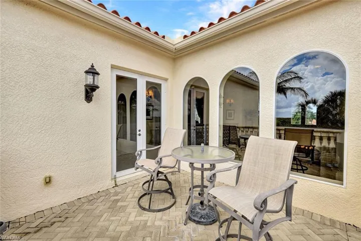 Second floor balcony...perfect for your morning coffee (or tea!)