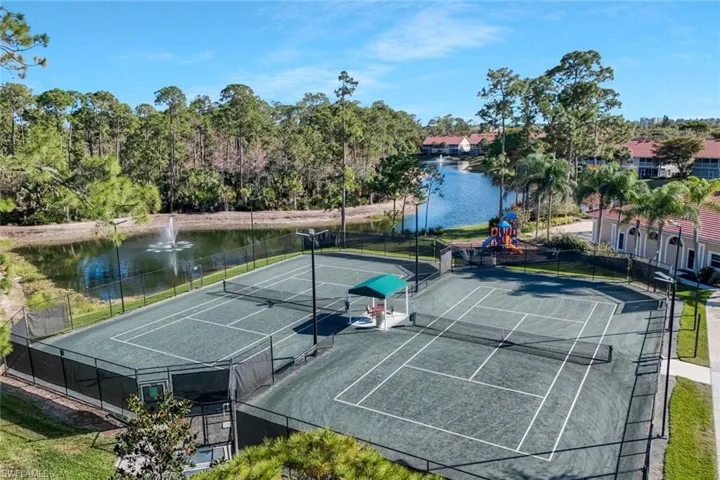 5852  Northridge  DR, Naples, FL 34110