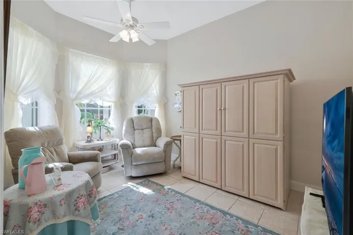 5852  Northridge  DR, Naples, FL 34110