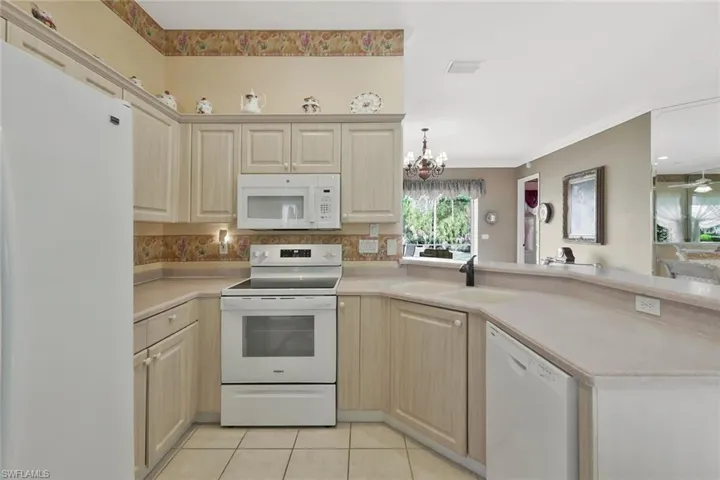 5852  Northridge  DR, Naples, FL 34110