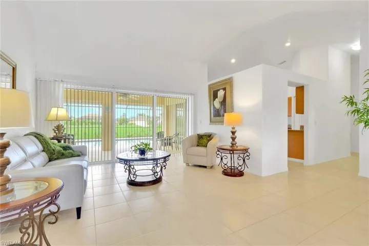3302 2nd Ln, Cape Coral, Florida 33991